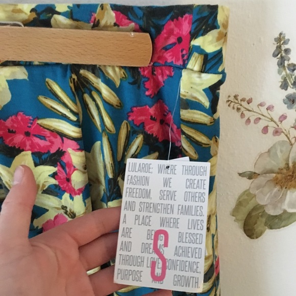Lularoe Madison skirt sz. S - Picture 5 of 7
